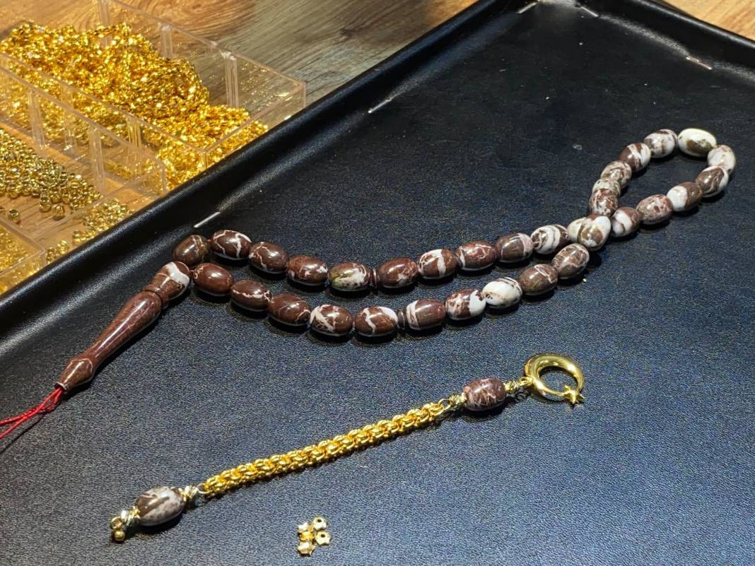 Tespihi öyle bir taştan yaptı ki fiyatını duyan eli bile süremiyor. Beyaz Saray ve Kabe'de de kullanıldı - Resim: 6